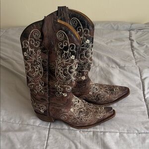Corral Brown Embroidered Heeled Boots